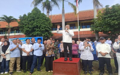 Menko Pangan RI Tinjau Langsung Program MBG di SMA N 1 Kendal, Para Murid Antusias!