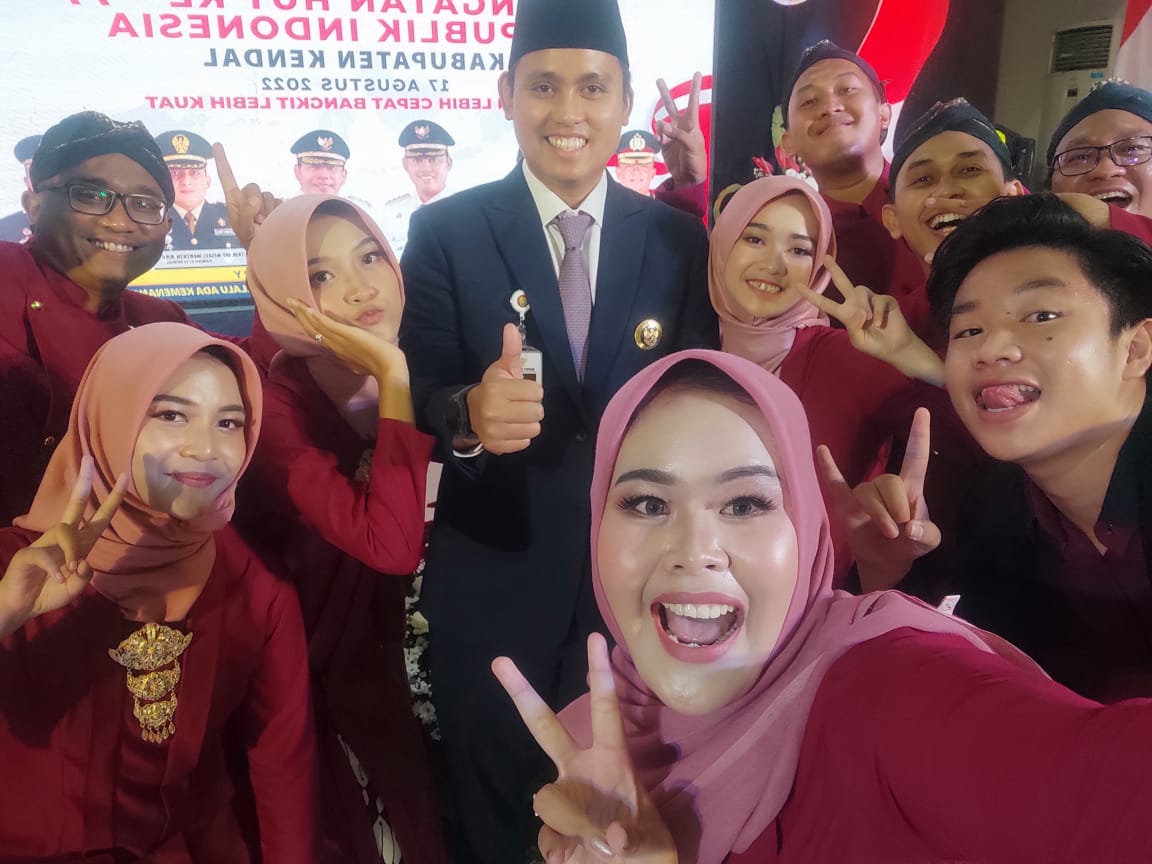 Sesi Foto bersama Pak Dico